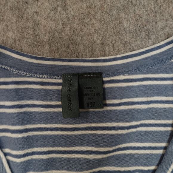 Left of Center Top Womens Extra Small Petite Split Flutter Sleeve V-Neck Striped - Picture 2 of 9